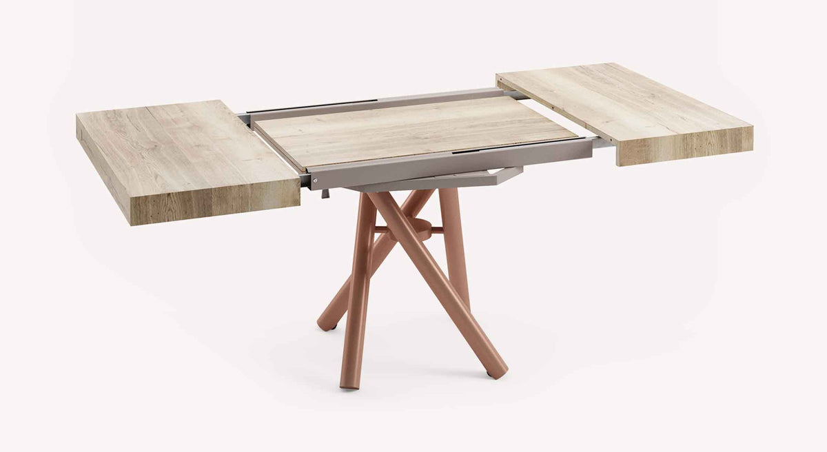Table extensible au design moderne avec plateau en LEVANTE Mélaminé Nodato et pieds en bois clair, idéale pour optimiser l’espace et apporter une touche contemporaine à votre intérieur.