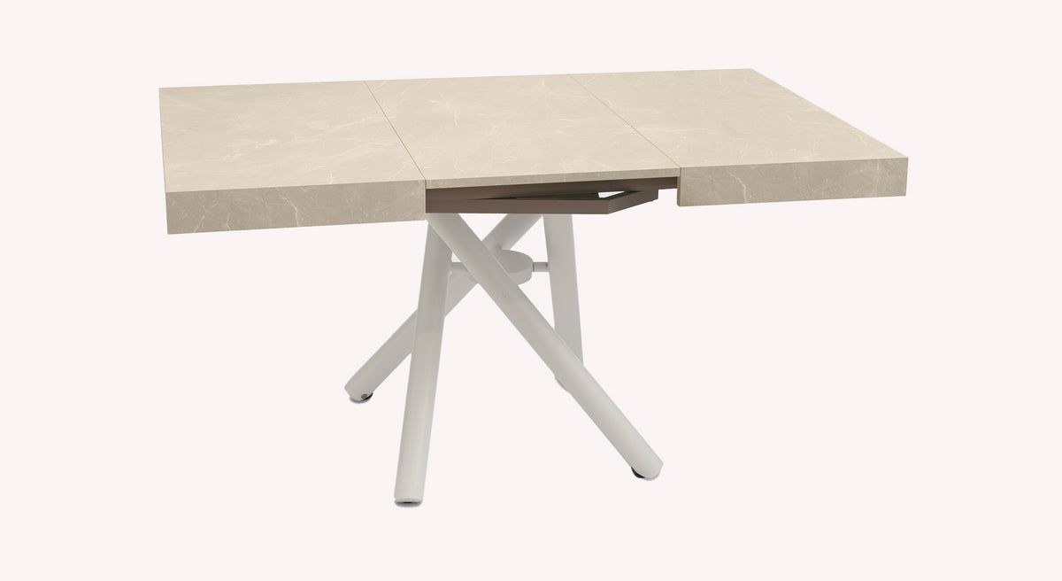 Table extensible Levante avec plateau en marbre clair et pieds croisés blancs