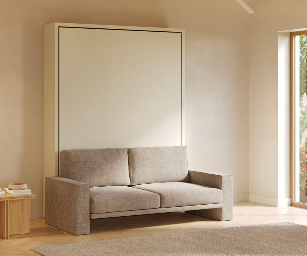 Canapé convertible intégré à un lit escamotable ARIANE Mélaminé Perla Corteccia, design moderne et épuré dans un salon lumineux au style minimaliste.