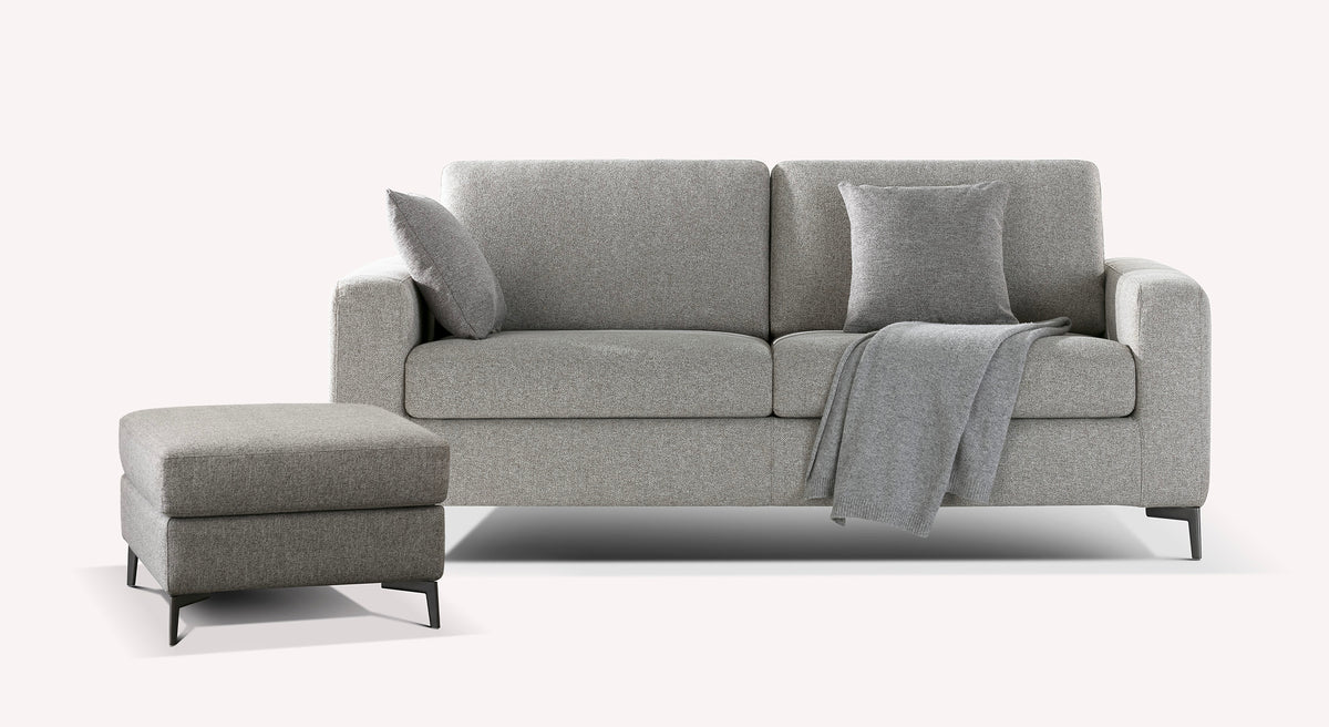 Lot canapé et pouf LISBONA gris en tissu blend étain, canapé convertible moderne avec coussins et pouf assorti, design élégant idéal pour un salon contemporain.