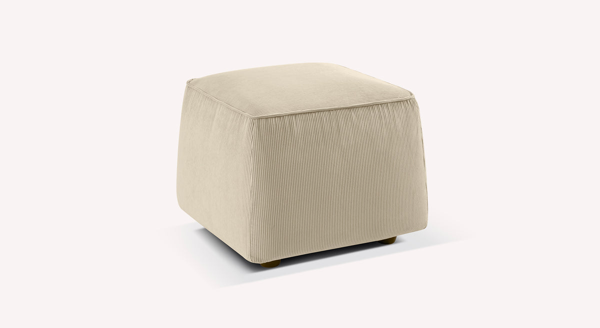 Lot canapé et pouf ONYX Teatro Sand, pouf carré en tissu beige sable au design épuré et moderne pour compléter un canapé convertible ou un espace cosy.