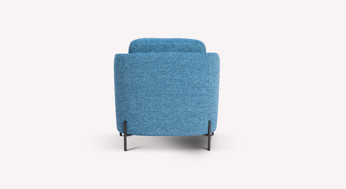 Fauteuil Lapp en tissu denim bleu, vu de dos, avec pieds en métal noir