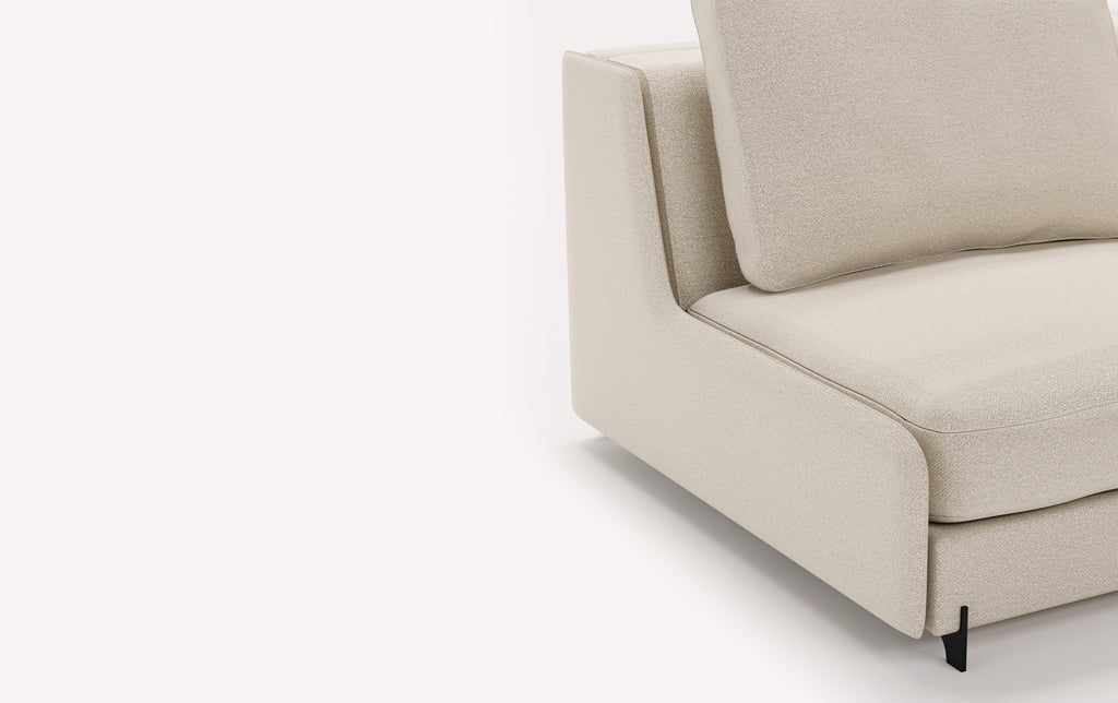 Module NELLY Accoudoir L +500 tissus & cuirs en tissu beige clair, design épuré avec coussin moelleux, idéal pour canapé convertible confortable et élégant.