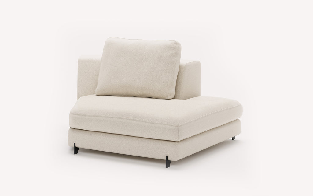 Module de canapé d'angle beige "Nelly" avec coussin, design moderne et épuré, sur fond blanc