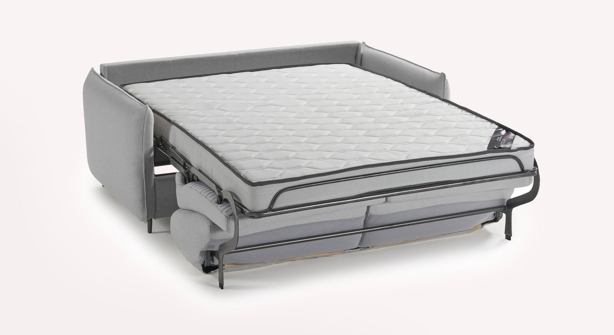 Canapé convertible Tony en tissu gris étain, déplié avec matelas visible