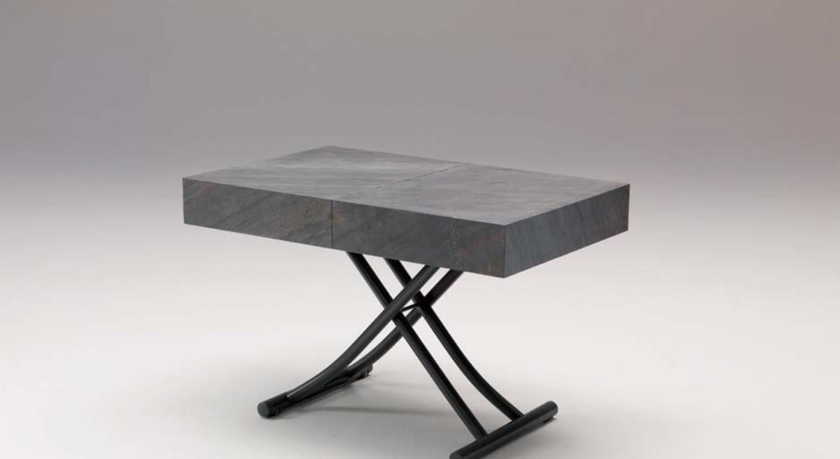TABLE extensible moderne avec plateau gris soutenu, pieds métalliques noirs en croix, modèle BOX LEGNO Plaqué Rovere wild bianco, design élégant pour salon contemporain.
