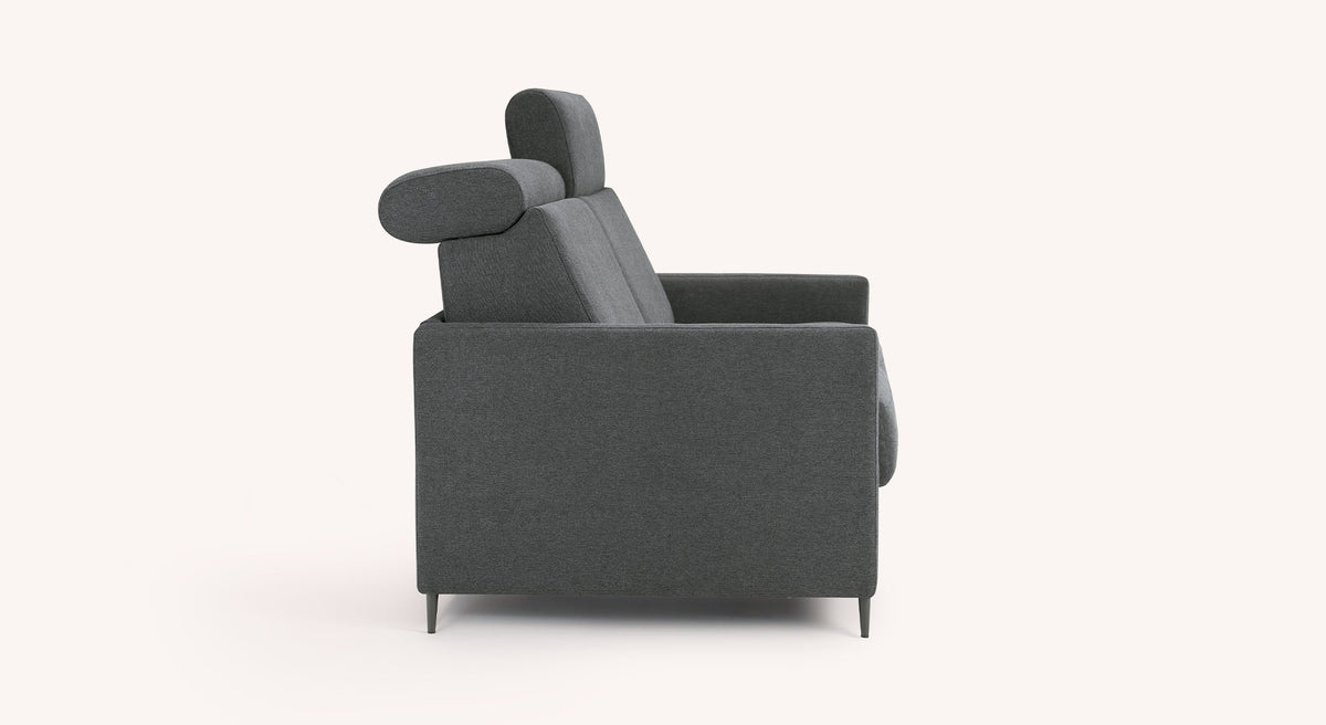 Canapé convertible AMY Austin Anthracite en tissu anthracite avec appuie-tête réglable, conçu pour un couchage quotidien confortable.