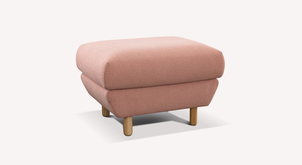 Pouf rose "Finn Fluf Flamingo" avec pieds en bois, design moderne et rembourrage épais