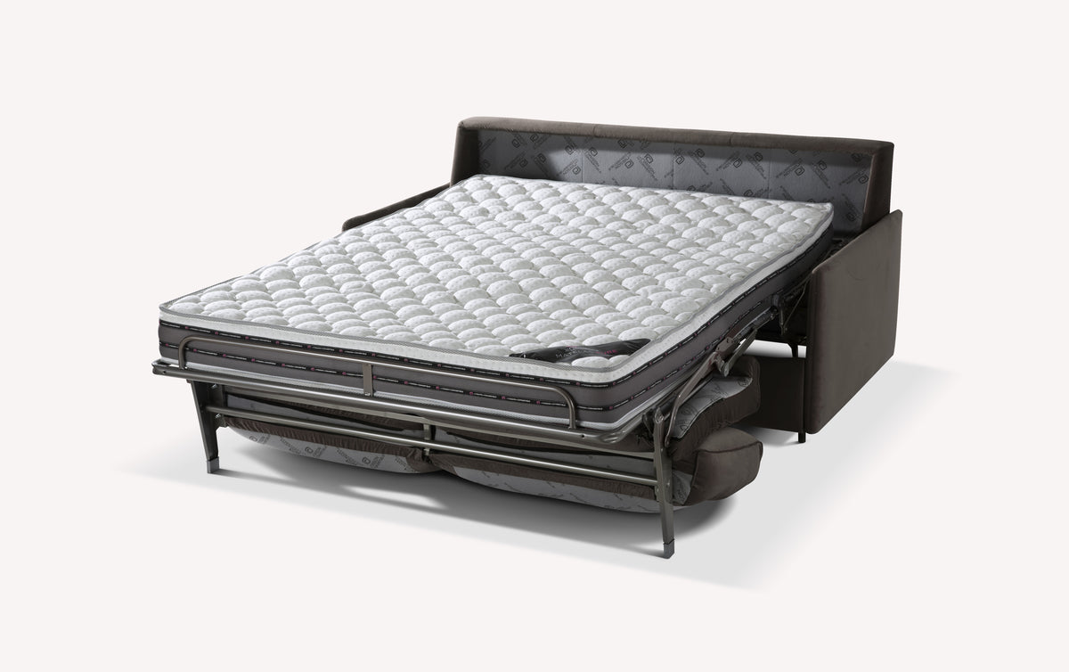 Canapé convertible Kirk en velours expresso avec matelas déplié