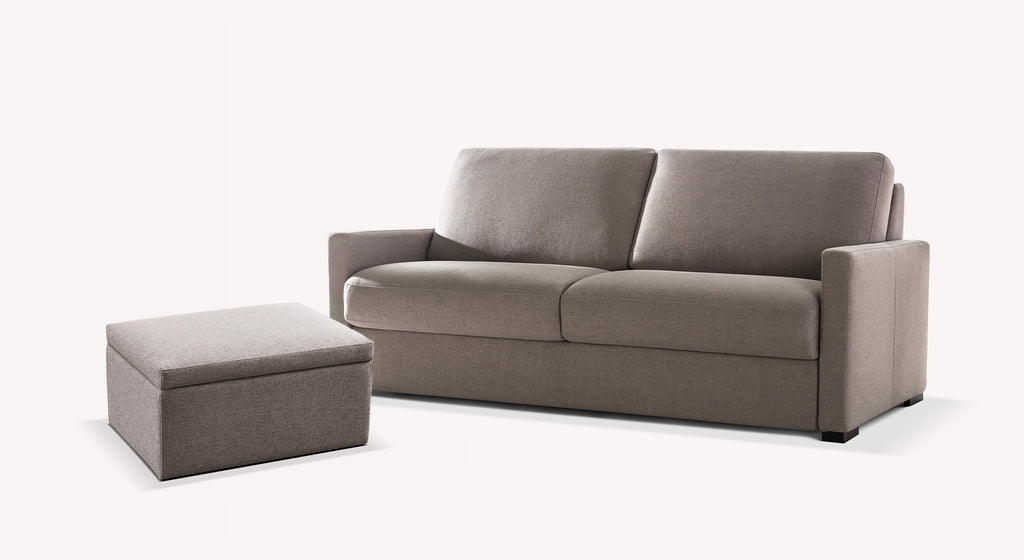 Lot canapé et pouf LYON en tissu gris, ensemble élégant et confortable avec un canapé convertible idéal pour un couchage quotidien et un pouf assorti.