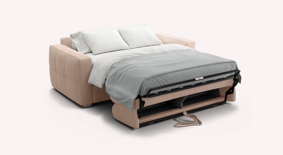 Canapé convertible BZ déplié avec matelas et coussins, modèle SONY Denver Naturel dans un tissu beige clair.